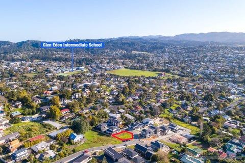 2 Arataki Way, GLEN EDEN, AUCKLAND