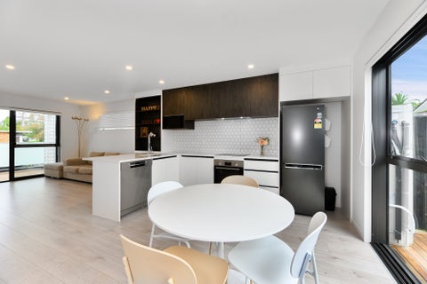 4/35 Hogans Road, Glenfield, Auckland