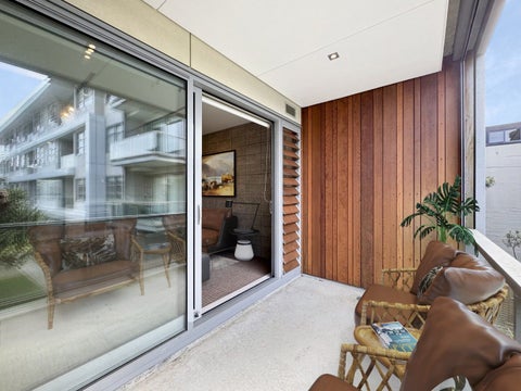 W204/28 Torrens Terrace, Mount Cook, Wellington