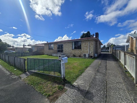 17 Liston Crescent, Hillcrest, Hamilton