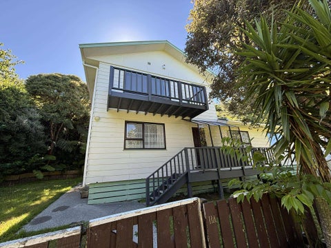 1/11 Invercargill Drive, Kelson, Lower Hutt