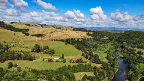 55 County Road, PAEROA, Paeroa