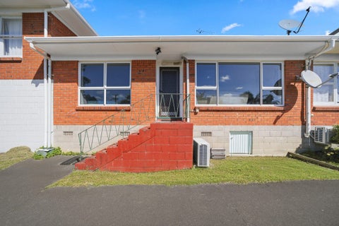 2/270 East Coast Road, Forrest Hill, Auckland