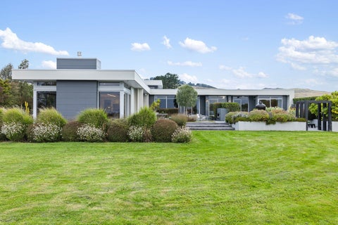 2 Aglaia Place, Cracroft, Christchurch