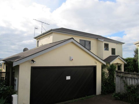2/8 Sunset Road, Unsworth Heights, Auckland