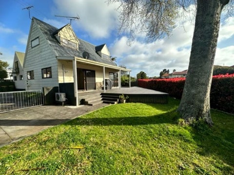 2/40 Mirrabooka Avenue, Botany Downs, Auckland