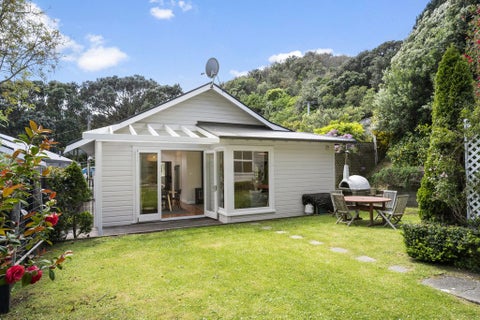 1 Dee Street, Island Bay, Wellington