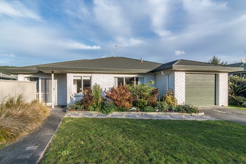 38 Arawhata Road, Paraparaumu