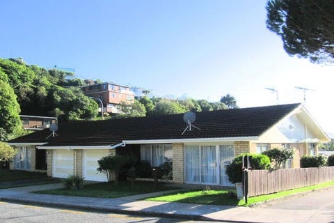 1A Burdendale Grove, Churton Park, Wellington
