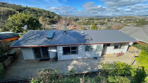 4 Shackle Lane, Whitby, Porirua