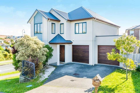 93 Fernhill Way, Oteha, Auckland