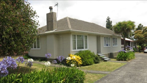 39 Fairdene Avenue, Henderson, Auckland