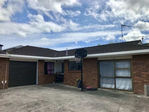 3/27 Duke Street, Papakura, Auckland