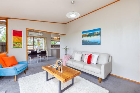 1/48 Lemnos Place, Titirangi, Auckland