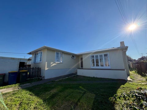 72 Roberts Road, Te Atatu South, Auckland