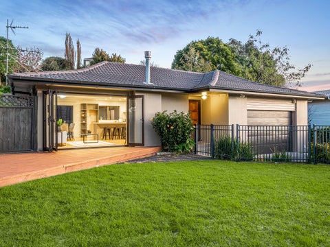 11 Kissling Place, Saint Johns, Auckland