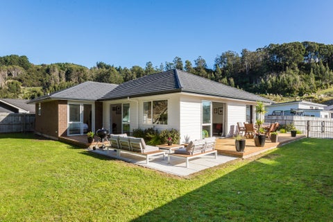26 Banks Boulevard, Whitby, Porirua