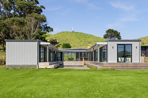 4C Shoal Beach Road, Aramoana, Ōmakere