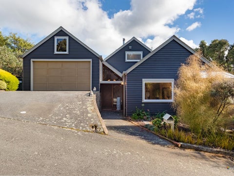 2 Raynham Way, Silverstream, Upper Hutt