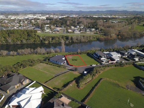 24 Riverside Lane, Flagstaff, Hamilton
