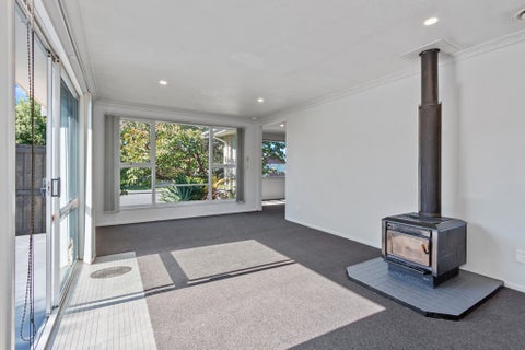 29 Gibbs Drive, Woodend, Woodend