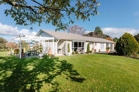 241 Adelaide Road, Dannevirke