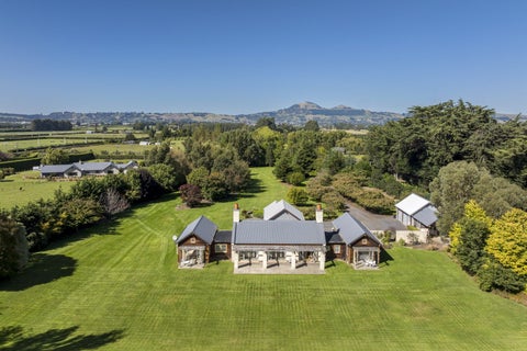12 Tirohanga Road, North Taieri, Mosgiel