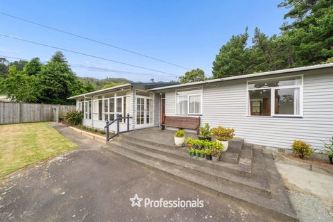 40 Kamahi Street, Stokes Valley, Lower Hutt