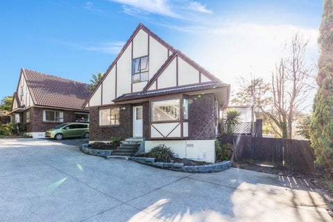 2/10 Naviti Place, Browns Bay, Auckland