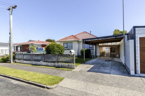 5 Seddon Street, Westown, New Plymouth