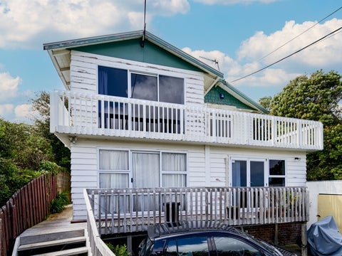 41 Tio Tio Road, Miramar, Wellington