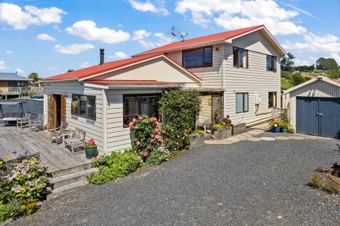 6 FRANCES ST, Taieri Beach, Taieri Mouth