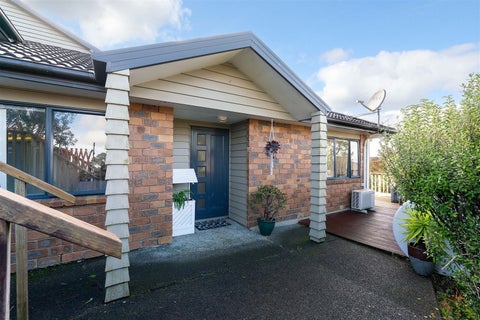53 Helleur Road, Massey, Auckland