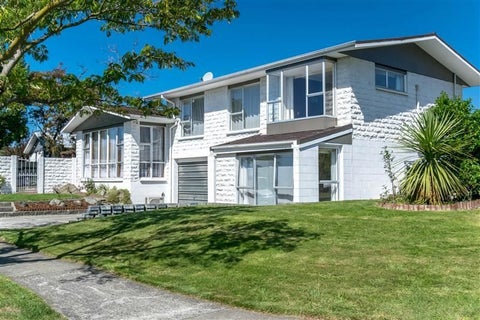 2 Mountain View Road, Witherlea, Blenheim