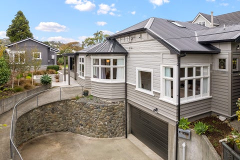 7 Lochiel Road, Khandallah, Wellington