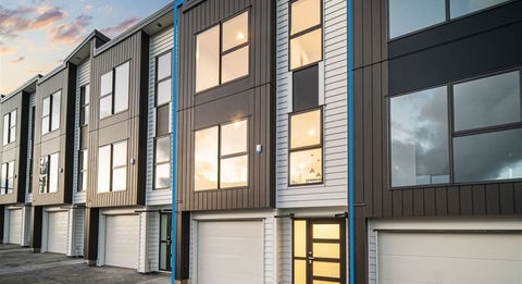 6/107 Hobsonville Road, West Harbour, Auckland