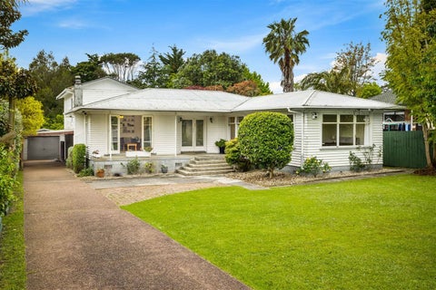 5 Kaurilands Road, Titirangi, Auckland