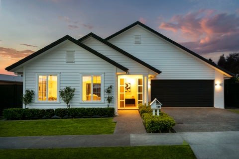 156 Harris Drive, Silverdale, Silverdale