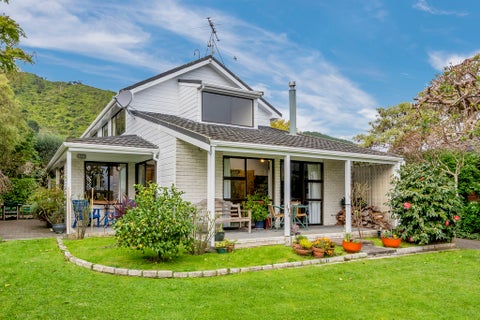 21 Winara Avenue, Waikanae, Waikanae