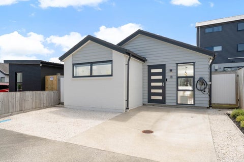 18 Houhora Street, Westgate, Auckland
