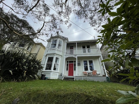 98 Rolleston Street, Mount Cook, Wellington
