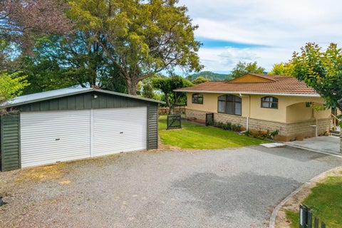 18 Hunt Terrace, Wakefield