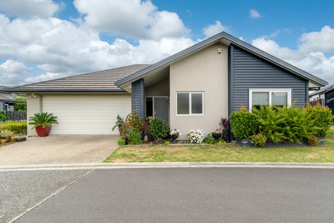 27 Bridgewater Way, Pyes Pa, Tauranga
