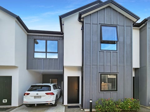 2/62 Queens Grove, Hutt Central, Lower Hutt