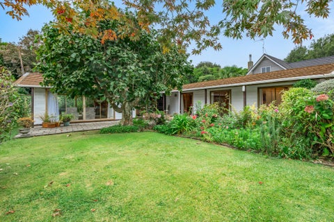 9 Kohekohe Road, Waikanae
