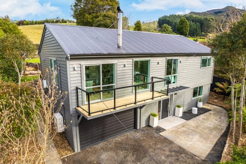 59 Hall Road, Sawyers Bay, Port Chalmers