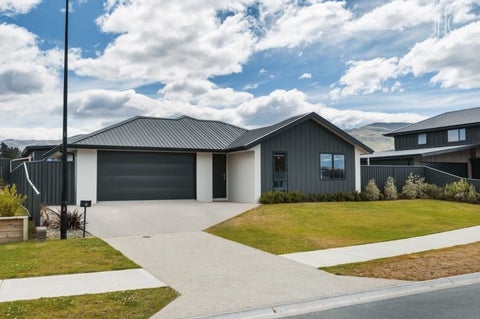 8 Searle Drive, Cromwell, Cromwell