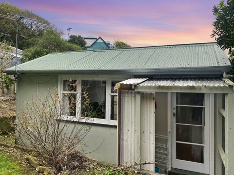 206 Sutherland Drive, Martinborough