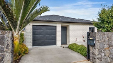 4B Lillian Place, Orewa, Orewa