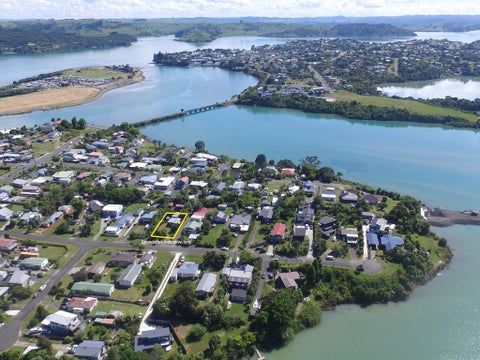 16A Smith Street, Raglan, Raglan